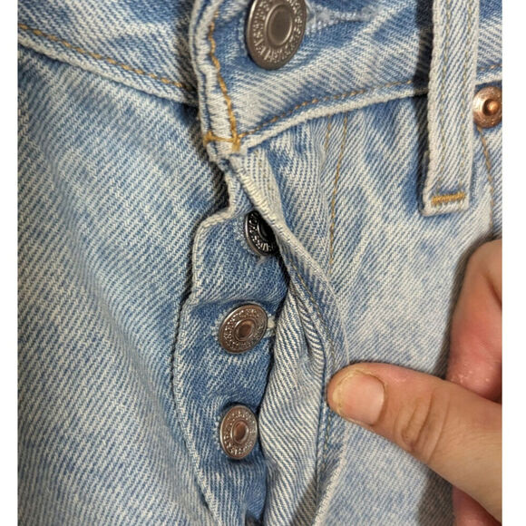 Levi's 501 Vintage Fit Mom Style Straight Tapered Distressed Light Denim Size 27 - Picture 2 of 9
